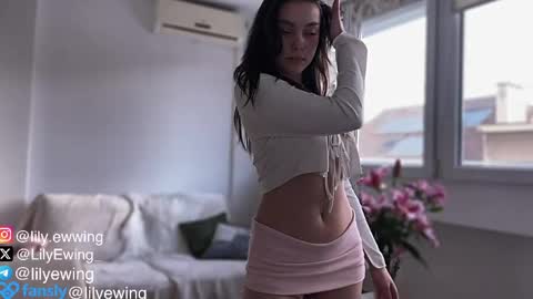 Lily   online show from 05-04-26, 03:30