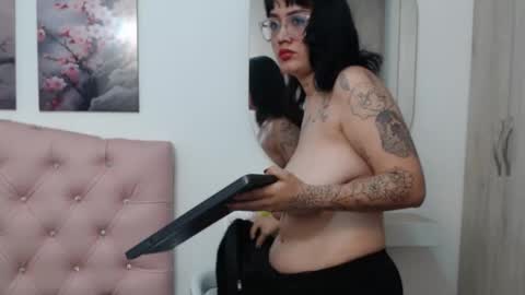 Snapshot of lilyfox23 chatting on 09-09-25, 12:37 lilyfox23 online show from 09-09-25, 12:37