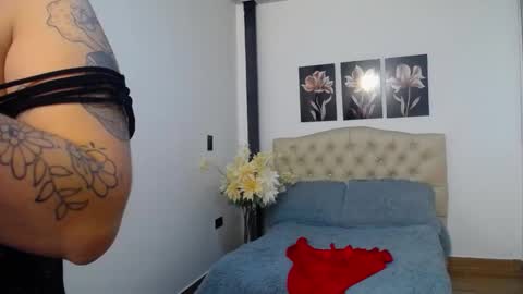 lilyfox23 online show from 02-26-26, 12:37