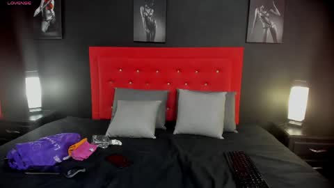 Lilythadam online show from 04-28-26, 07:41