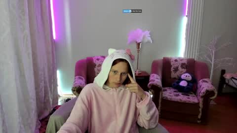 Hi Im Lily online show from 04-10-26, 04:12