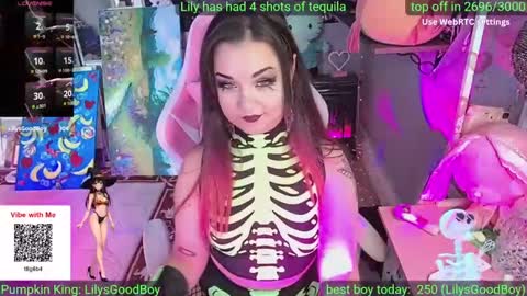 Snapshot of lilywhite42o chatting on 10-15-25, 09:37 lilywhite42o online show from 10-15-25, 09:37