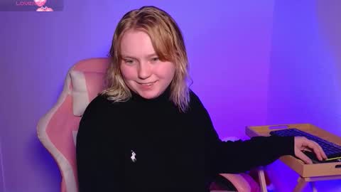 Snapshot of lime_cat chatting on 09-26-25, 11:31 lime cat online show from 09-26-25, 11:31