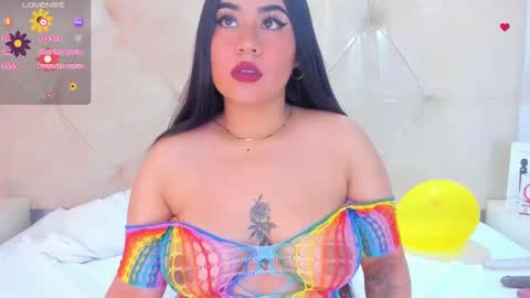 Snapshot of lin_jayani chatting on 02-10-25, 12:29 Lin online show from 02-10-25, 12:29