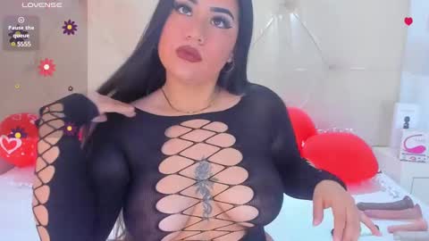 Snapshot of lin_jayani chatting on 02-13-25, 12:00 Lin online show from 02-13-25, 12:00