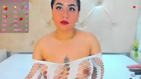 Snapshot of lin_jayani chatting on 03-10-25, 01:10 Lin online show from 03-10-25, 01:10