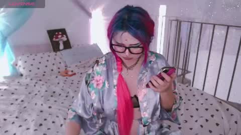 Snapshot of lina2d_tyan chatting on 05-17-26, 09:28 Lina2D tyan online show from 05-17-26, 09:28