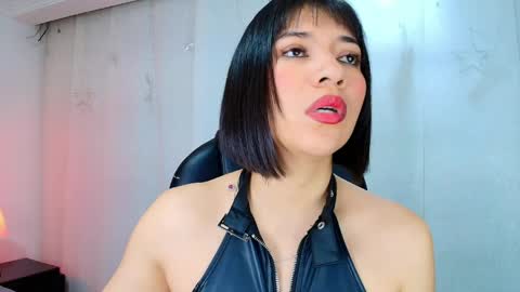  Lina Bedoya  online show from 03-30-26, 11:22