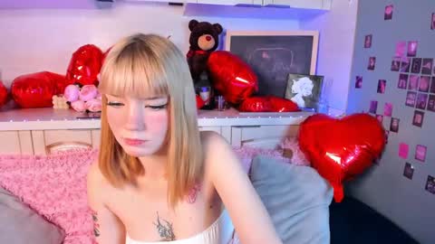 Lina blueeyed    GMT3 1100-1700 Mon Wed Thu Sat Sun online show from 02-10-25, 08:09