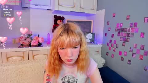 Lina blueeyed    GMT3 1100-1700 Mon Wed Thu Sat Sun online show from 03-06-25, 08:08