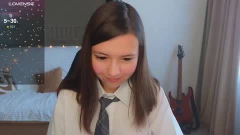 Lina online show from 10-19-25, 04:13