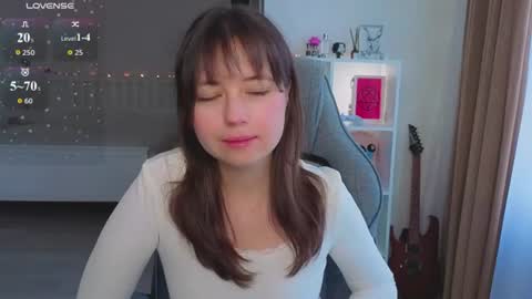 Snapshot of lina_brownie chatting on 07-30-26, 02:43 Lina online show from 07-30-26, 02:43