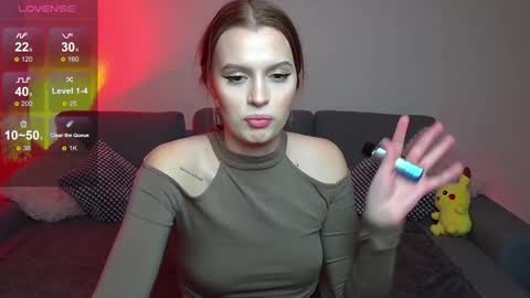 lina_bush online show from 12-15-24, 09:20