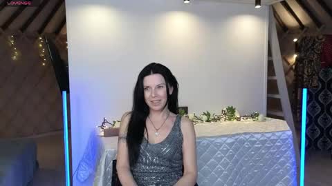 lina_flore online show from 06-03-26, 09:31