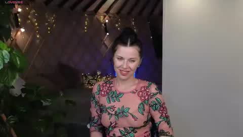 lina_flore online show from 06-25-26, 08:57