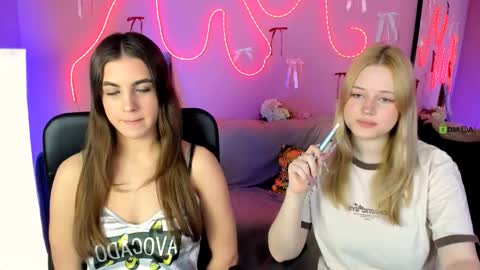 lina_fox12 online show from 03-25-26, 01:28