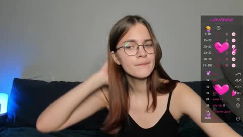 lina hall online show from 12-10-24, 12:49