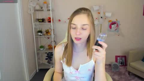 LINA online show from 10-26-25, 09:04