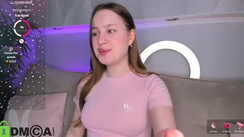 Snapshot of lina_smilee chatting on 03-20-26, 06:18 Lina online show from 03-20-26, 06:18