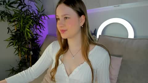 Lina online show from 04-07-26, 12:44