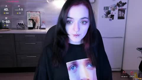 Lina 3  1715622743 online show from 05-01-26, 07:40