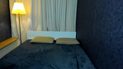 Snapshot of lina_vi chatting on 12-24-24, 05:49 Lina online show from 12-24-24, 05:49