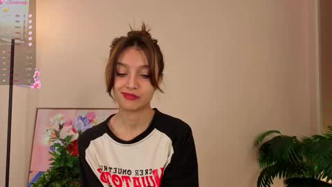 Lina online show from 10-29-25, 09:11