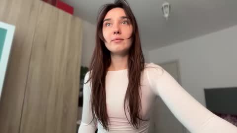 Lina online show from 10-11-25, 08:35