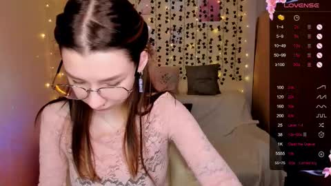 Snapshot of linablossom chatting on 11-24-25, 08:14 Lina online show from 11-24-25, 08:14