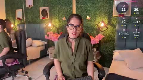 Lina  online show from 09-16-25, 11:55