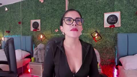 Lina  online show from 02-24-26, 11:30