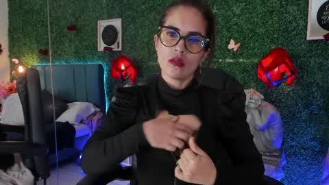 Lina  online show from 03-31-26, 01:11