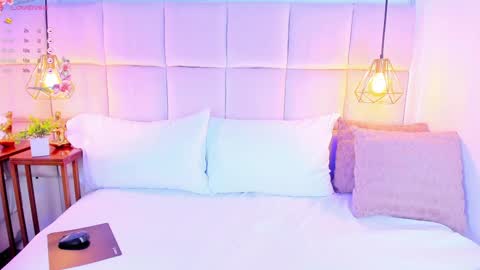 Snapshot of linaglam chatting on 01-30-25, 10:41 LinaGlam online show from 01-30-25, 10:41