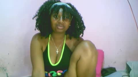 Snapshot of linah1123 chatting on 10-08-25, 11:24 linah1123 online show from 10-08-25, 11:24