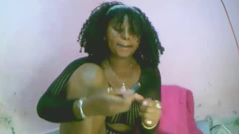 Snapshot of linah1123 chatting on 10-09-25, 04:27 linah1123 online show from 10-09-25, 04:27