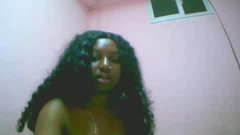 linah1123 online show from 11-10-25, 11:48