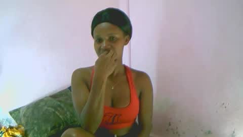 linah1123 online show from 04-05-26, 09:23