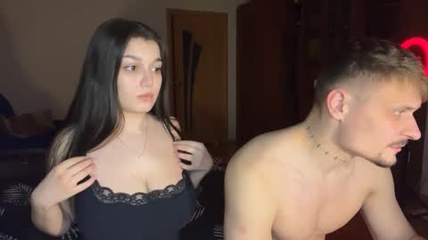 Snapshot of linamurrrr chatting on 10-02-25, 09:55 Nicolas and Lina online show from 10-02-25, 09:55