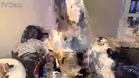 Nicolas and Lina online show from 05-17-26, 12:52