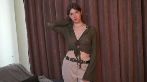 Snapshot of linapulls chatting on 08-05-26, 10:40 linapulls online show from 08-05-26, 10:40