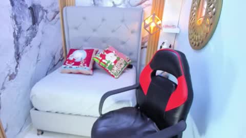 Snapshot of linastark chatting on 12-01-25, 11:10 L I N A online show from 12-01-25, 11:10