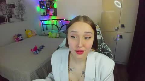 Lina online show from 04-24-26, 09:39