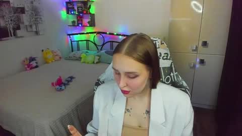 Lina online show from 04-25-26, 10:07