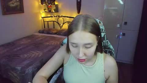 Lina online show from 06-24-26, 09:36