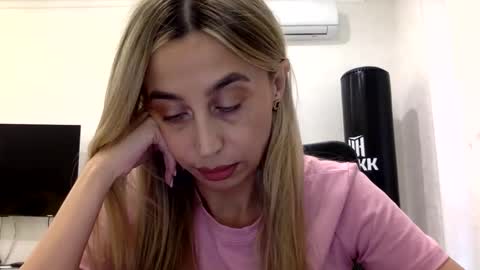 Snapshot of linavora chatting on 03-05-26, 01:07 linavora online show from 03-05-26, 01:07