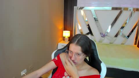  Linda  online show from 04-15-26, 06:37