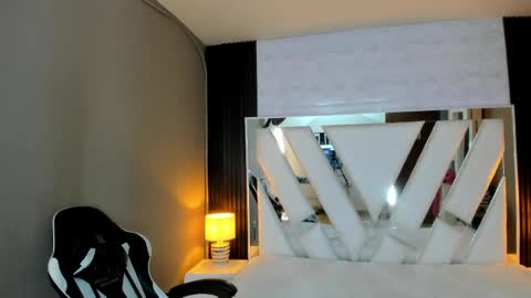  Linda  online show from 05-18-26, 06:36