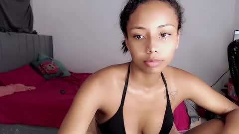 Snapshot of linda_brown_1 chatting on 01-15-26, 02:27 linda brown online show from 01-15-26, 02:27
