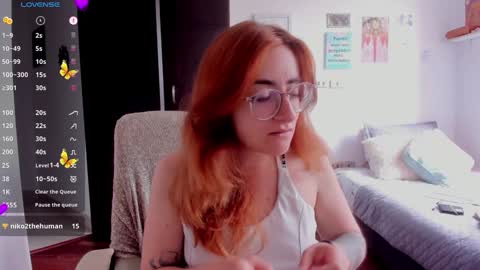 Giggles  online show from 12-02-24, 02:30