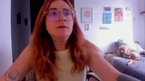Giggles  online show from 12-23-24, 08:03